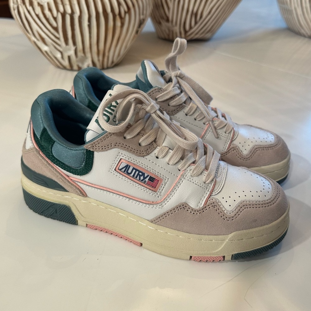 Autry CLC Low Sneakers